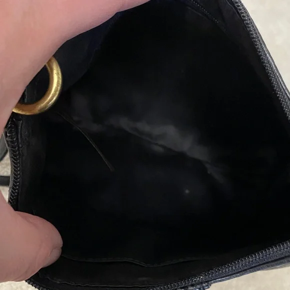 Vintage Coach Black Leather Crossbody bag with Gold Accents - Picture 9 of 9